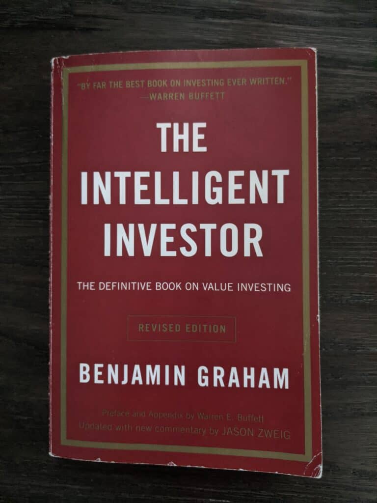 The Intelligent Investor by Benjamin Graham and David Dood